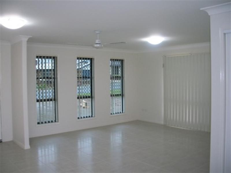 13 Audrey Drive, Gracemere QLD 4702