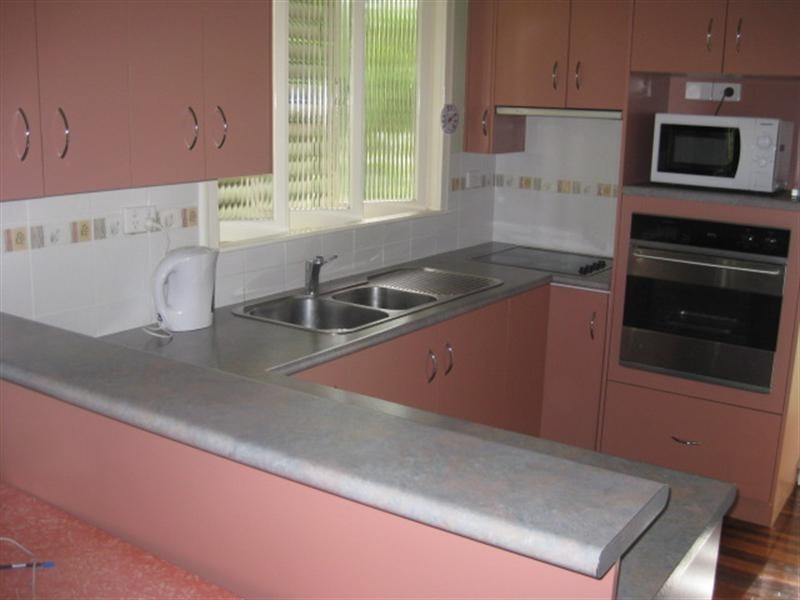 2 Martin Street, Park Avenue QLD 4701