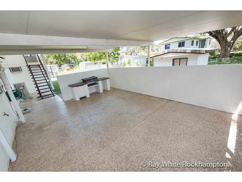 50 Gray Street, Park Avenue QLD 4701