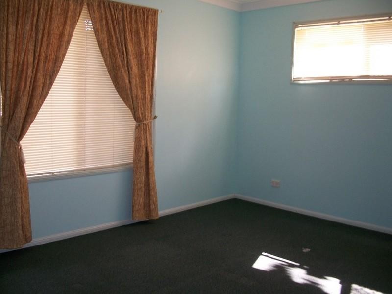 40 Bean Avenue, Parkhurst QLD 4702