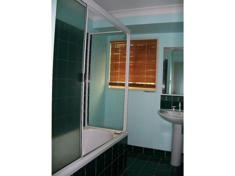 40 Bean Avenue, Parkhurst QLD 4702