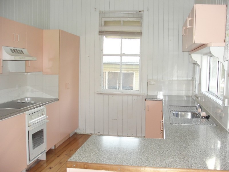 403 Stenhouse Street, Koongal QLD 4701