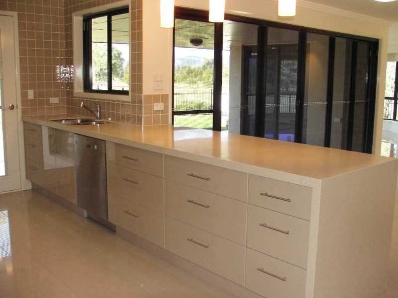 6 Sandys Place, Kawana QLD 4701