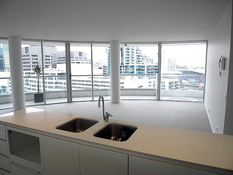 1105/8 McCrae Street, Docklands VIC 3008