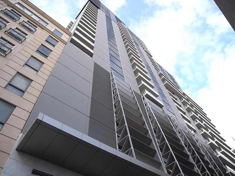 1805/8 Downie Street, Melbourne VIC 3000
