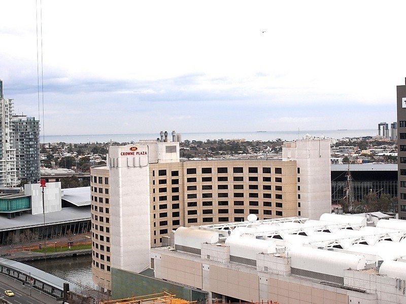 1805/8 Downie Street, Melbourne VIC 3000