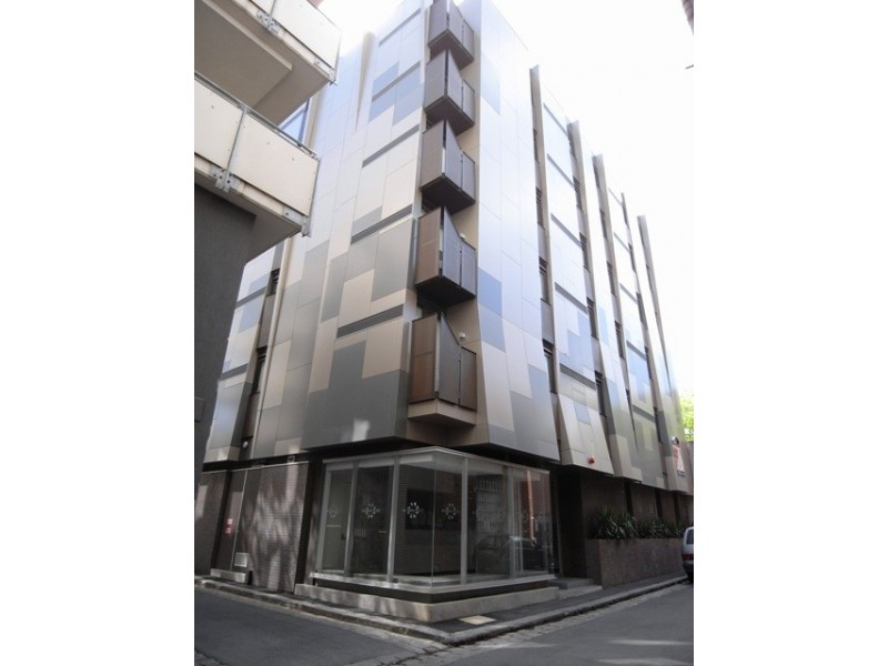 111/24 Barkly Street, Carlton VIC 3053