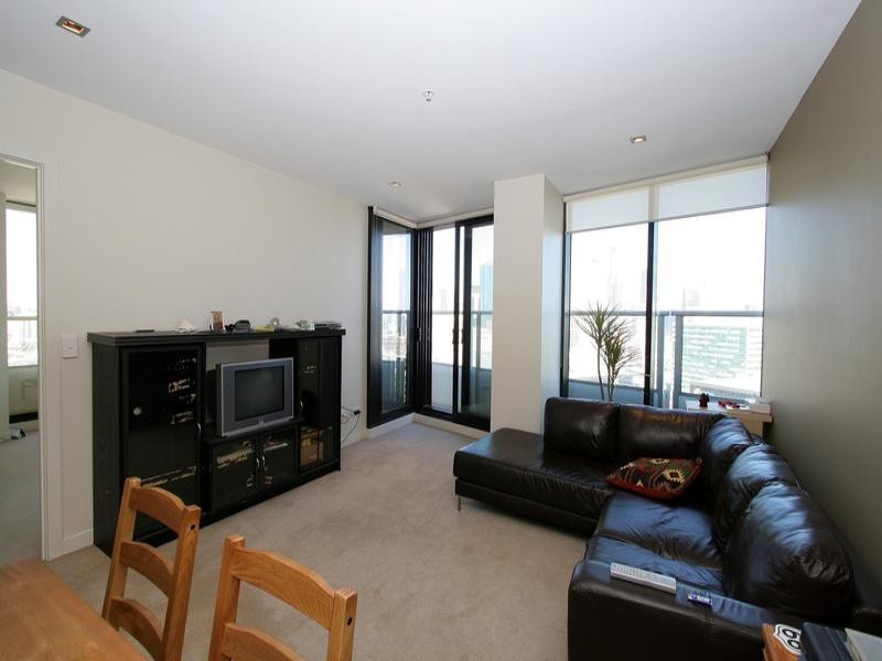 2411/100 Harbour Esplanade, Docklands VIC 3008