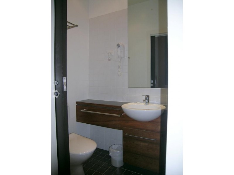 204/18 Bank Place, Melbourne VIC 3000