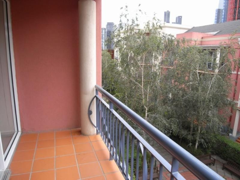 60/88 Wells Street, Southbank VIC 3006