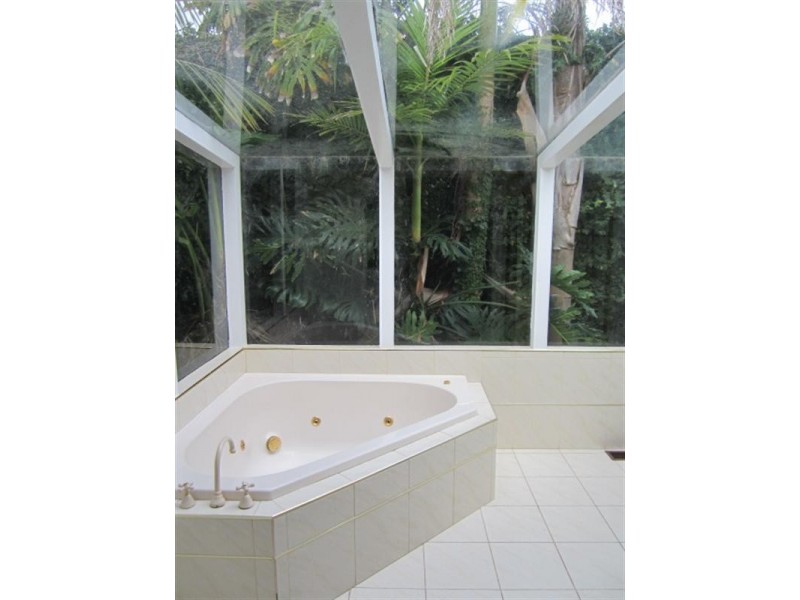 5 Baden Powell Drive, Frankston South VIC 3199