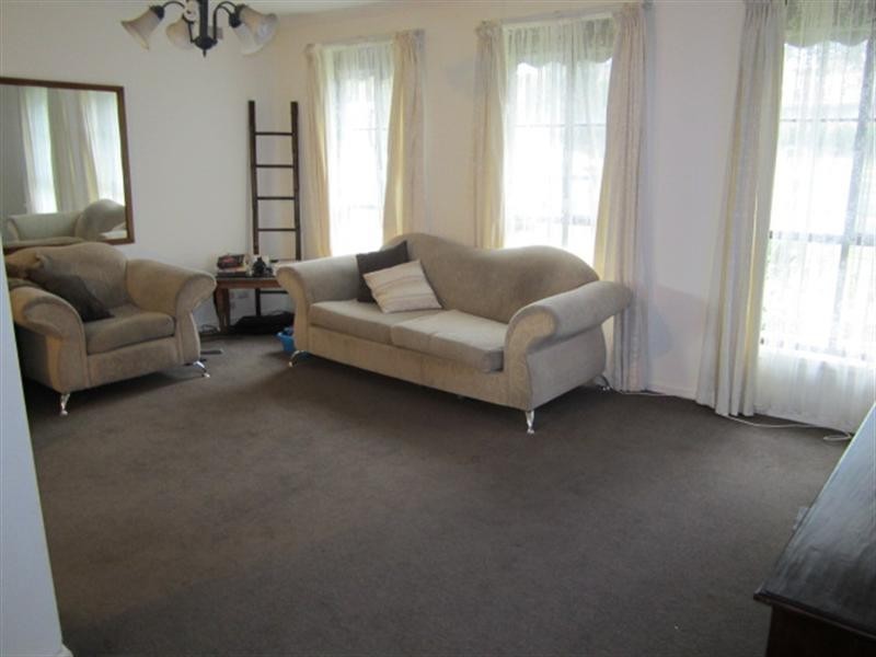 8 Nottingham Avenue, Somerville VIC 3912