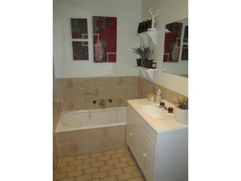 8 Nottingham Avenue, Somerville VIC 3912