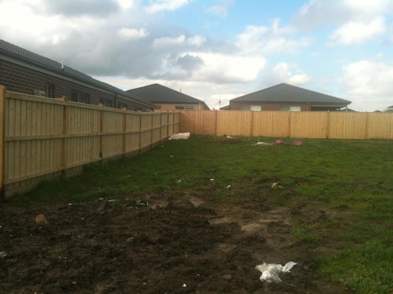 4 Black Gum Crescent, Cranbourne West VIC 3977