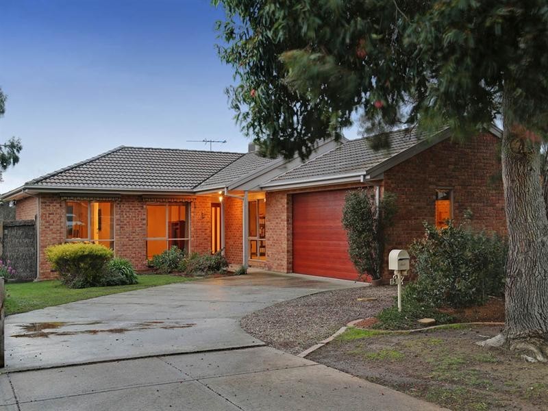 15 Blackwood Rise, Somerville VIC 3912