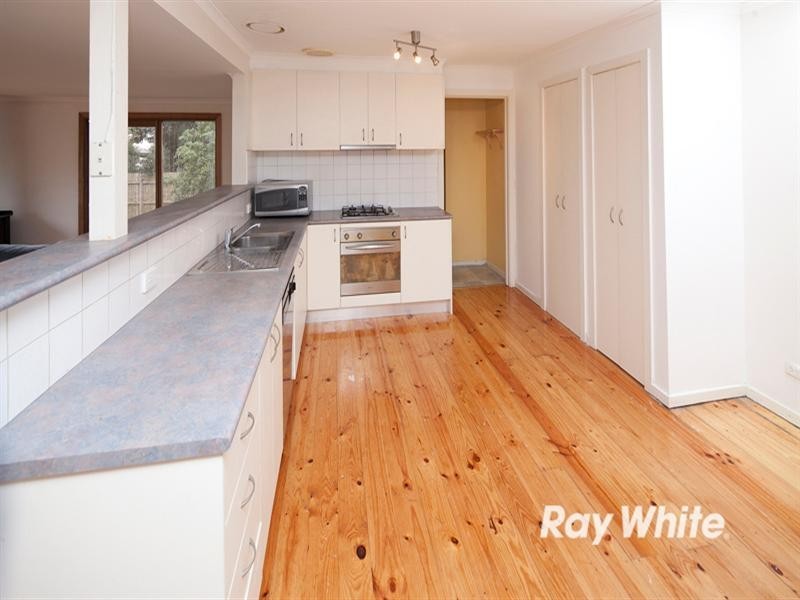 11 Bush Court, Langwarrin VIC 3910