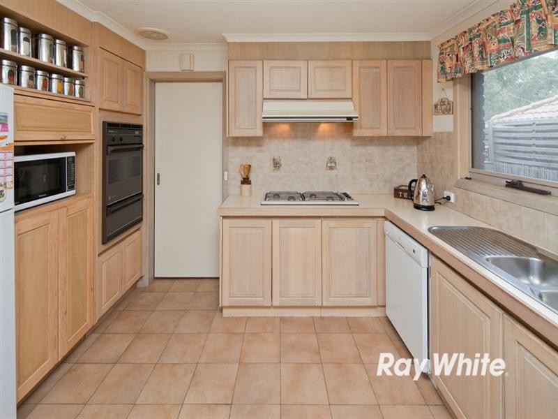 42 Bevnol Road, Langwarrin VIC 3910