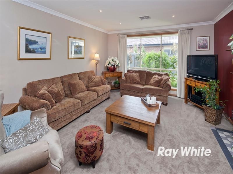 8 Collina Court, Langwarrin VIC 3910