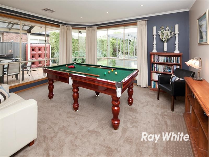 8 Collina Court, Langwarrin VIC 3910