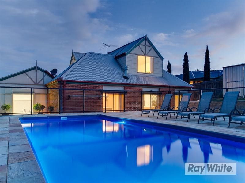 16 Candwindara Court, Langwarrin VIC 3910