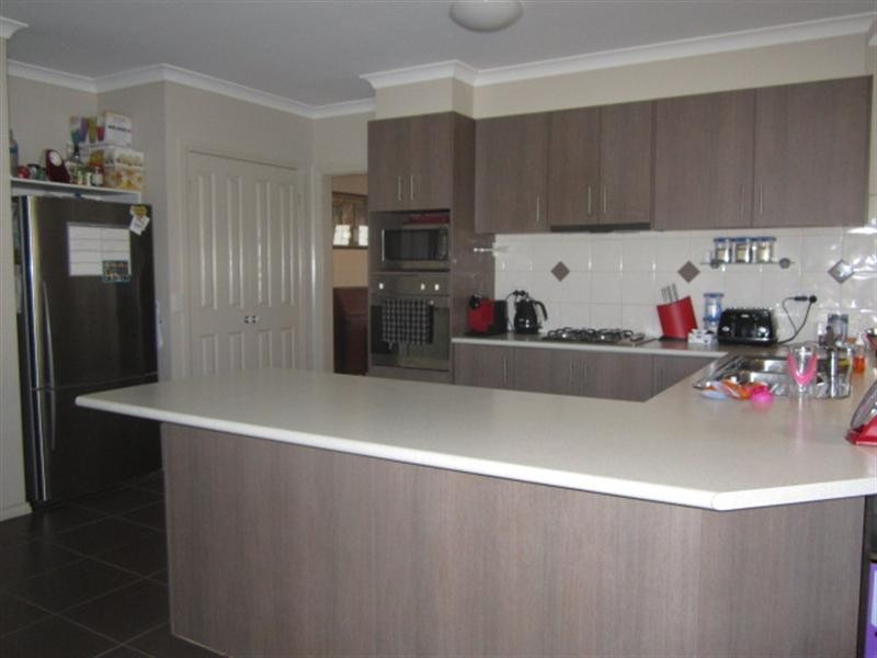 15 Norwich Drive, Berwick VIC 3806