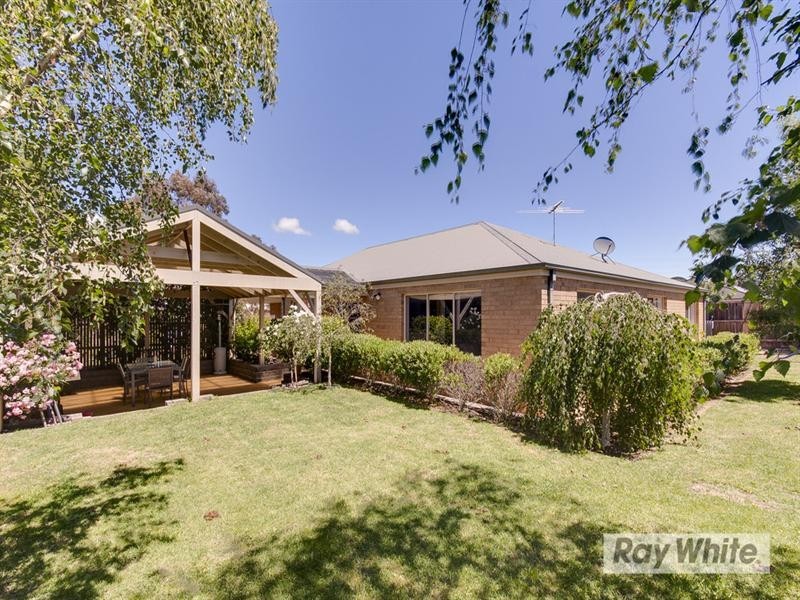33 Red Wattlebird Crescent, Langwarrin VIC 3910
