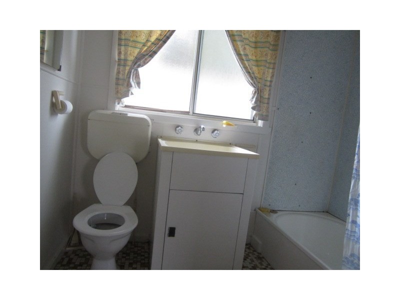 4/18 Lewis Street, Frankston VIC 3199