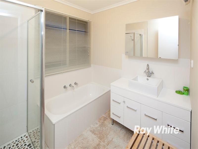 3 Indigofera Way, Langwarrin VIC 3910