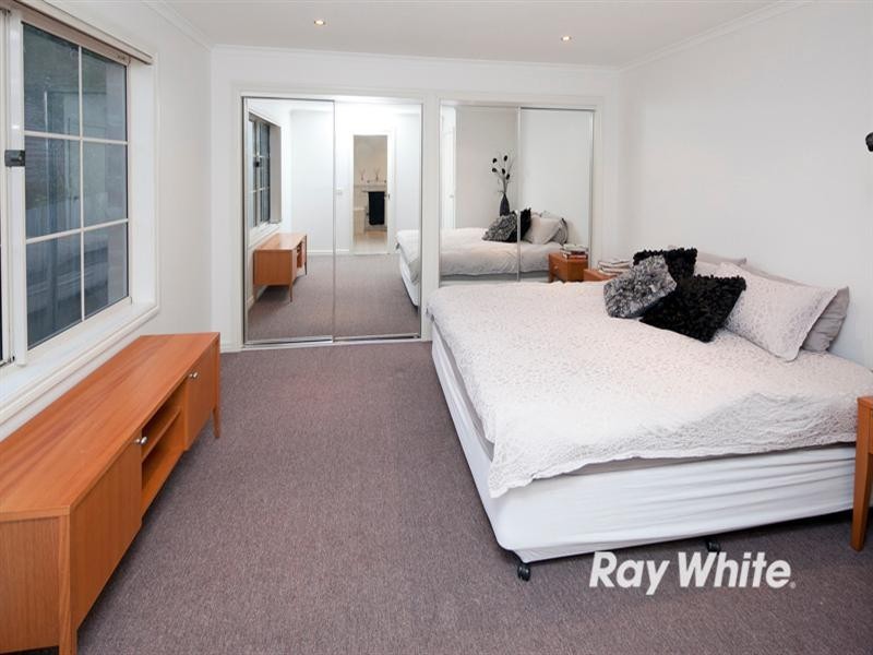 24 Panoramic Drive, Langwarrin VIC 3910