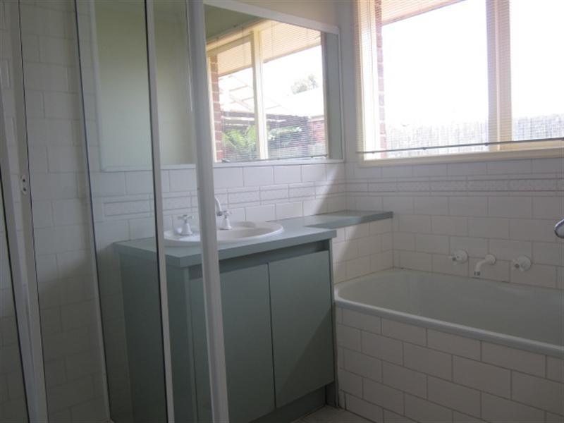 1 Denise Court, Langwarrin VIC 3910