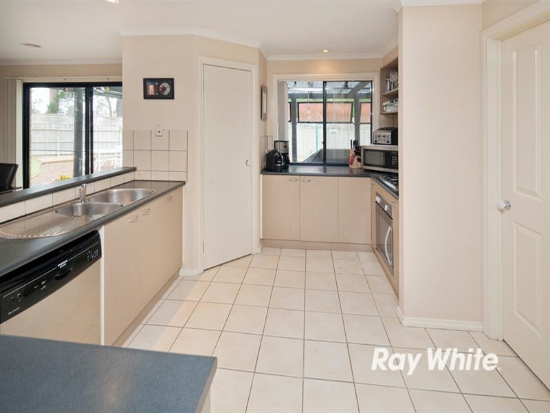 6 Yemaya Court, Somerville VIC 3912