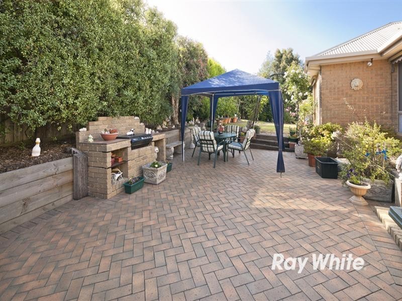11 Rogan Court, Langwarrin VIC 3910