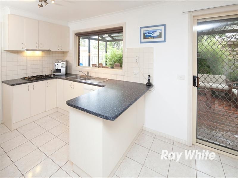 106 Eramosa Road East, Somerville VIC 3912