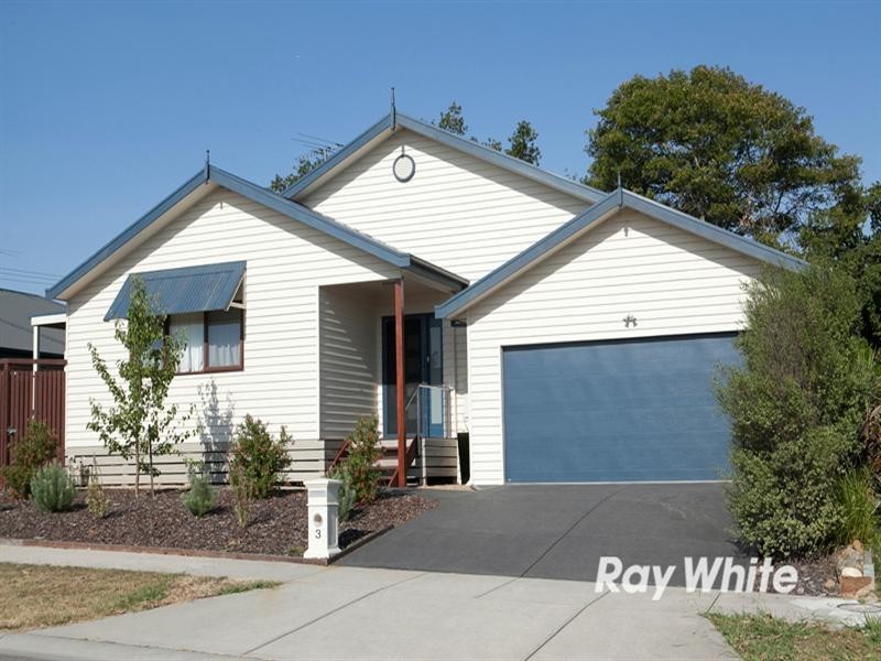 3 Woodrush Drive, Langwarrin VIC 3910