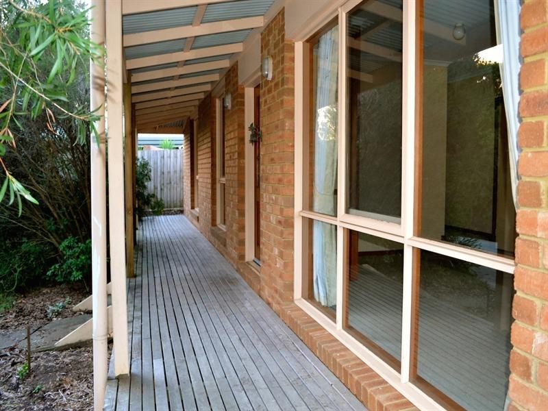 97 Clarendon Drive, Somerville VIC 3912