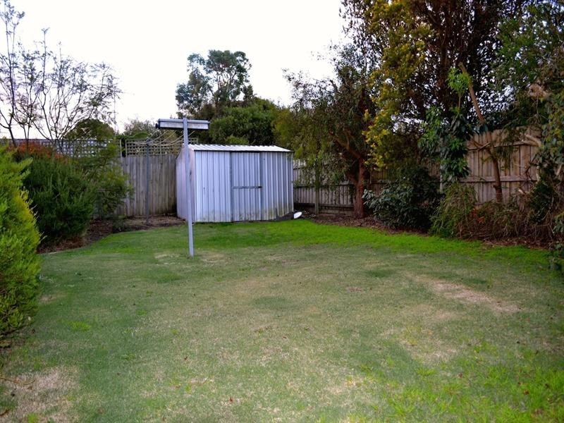 97 Clarendon Drive, Somerville VIC 3912