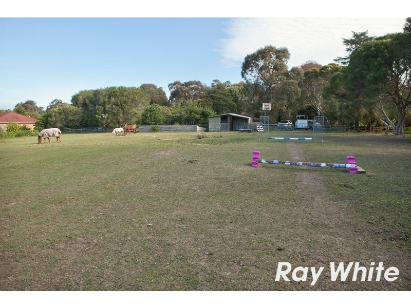 6 Vista Court, Somerville VIC 3912