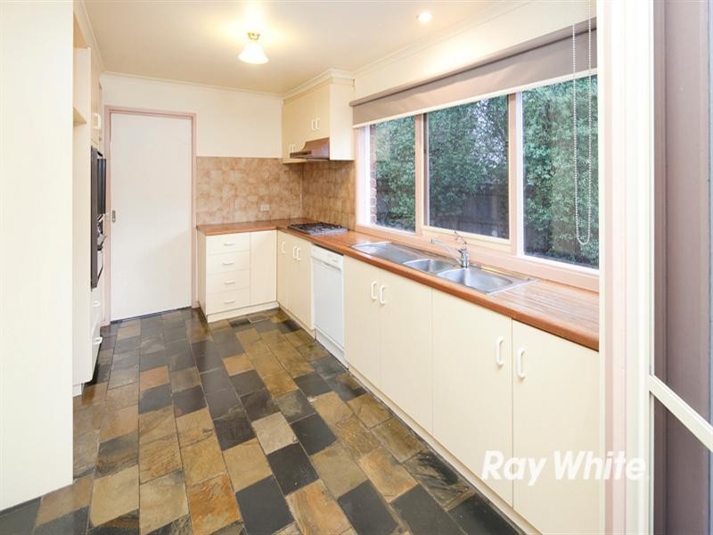 11 Eileen Court, Langwarrin VIC 3910