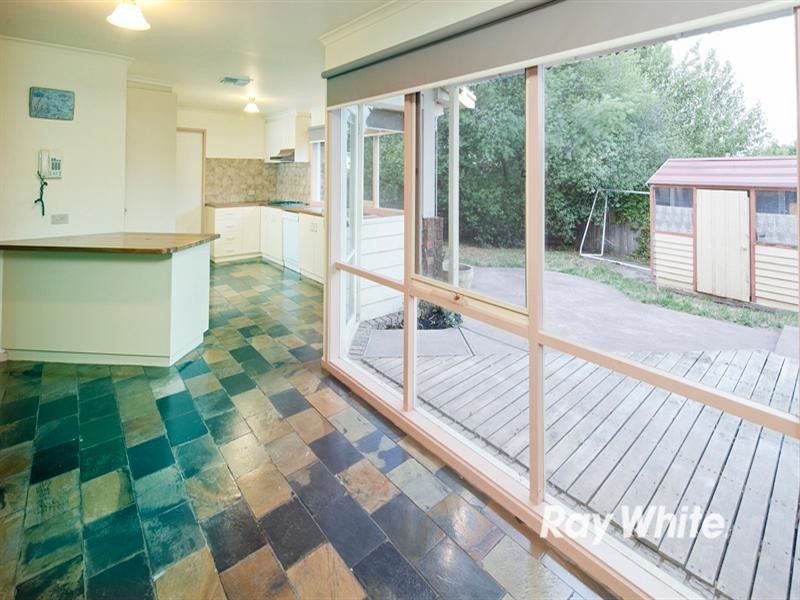 11 Eileen Court, Langwarrin VIC 3910