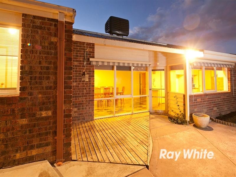11 Eileen Court, Langwarrin VIC 3910