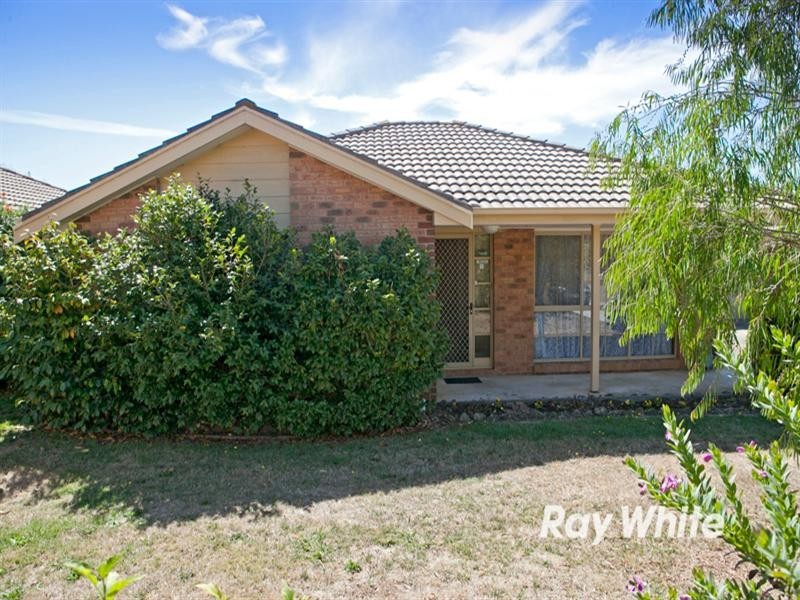 18/10 Lemnian Court, Langwarrin VIC 3910