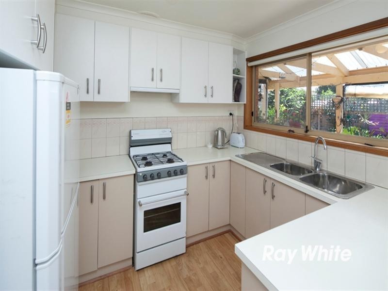 18/10 Lemnian Court, Langwarrin VIC 3910