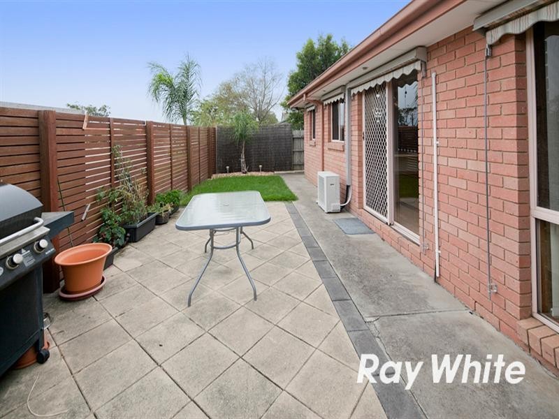 1/80 Granite Drive, Langwarrin VIC 3910