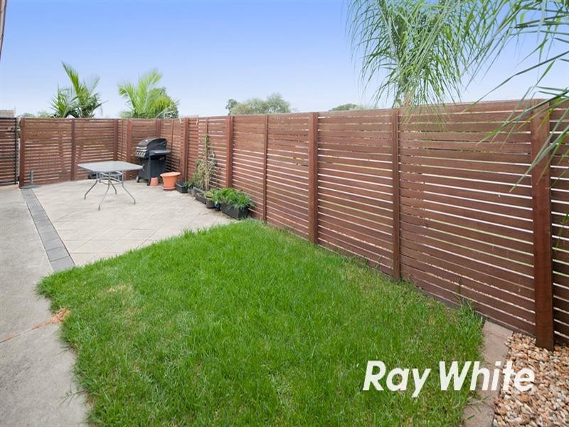 1/80 Granite Drive, Langwarrin VIC 3910