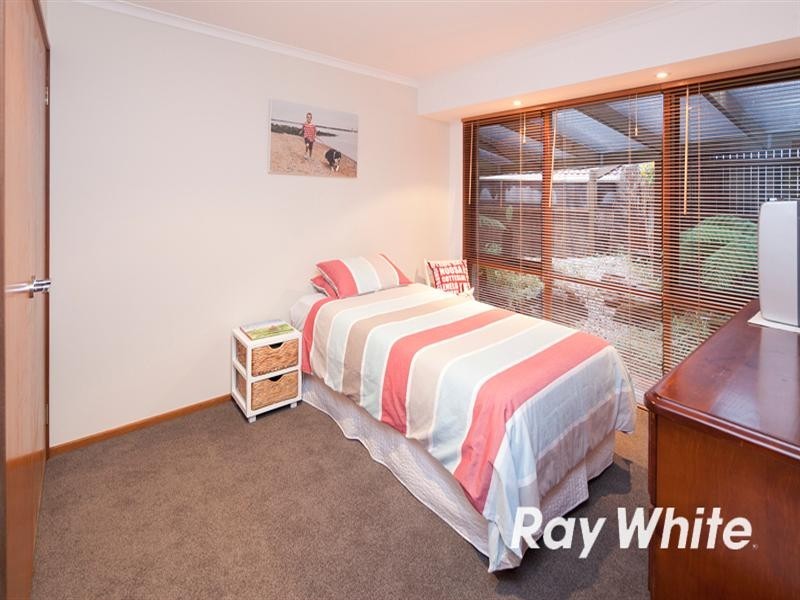2 Airlie Court, Langwarrin VIC 3910