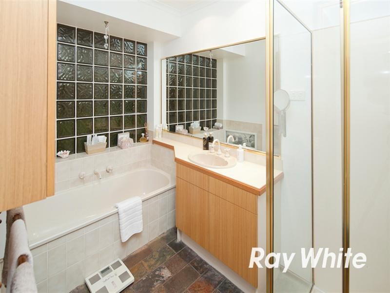 2 Airlie Court, Langwarrin VIC 3910