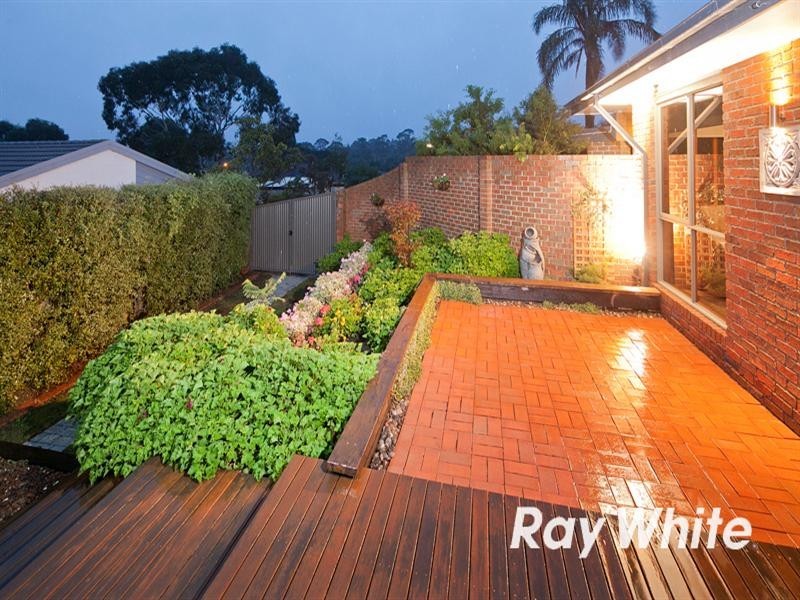 2 Airlie Court, Langwarrin VIC 3910