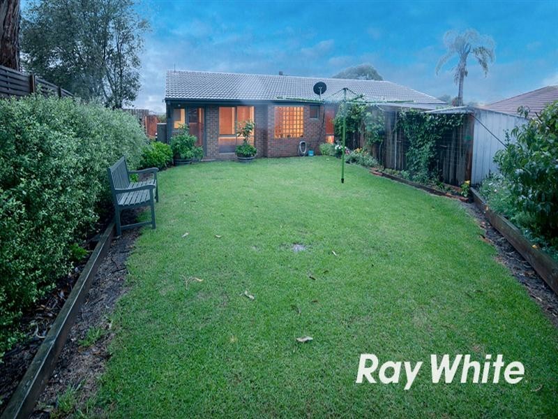 2 Airlie Court, Langwarrin VIC 3910