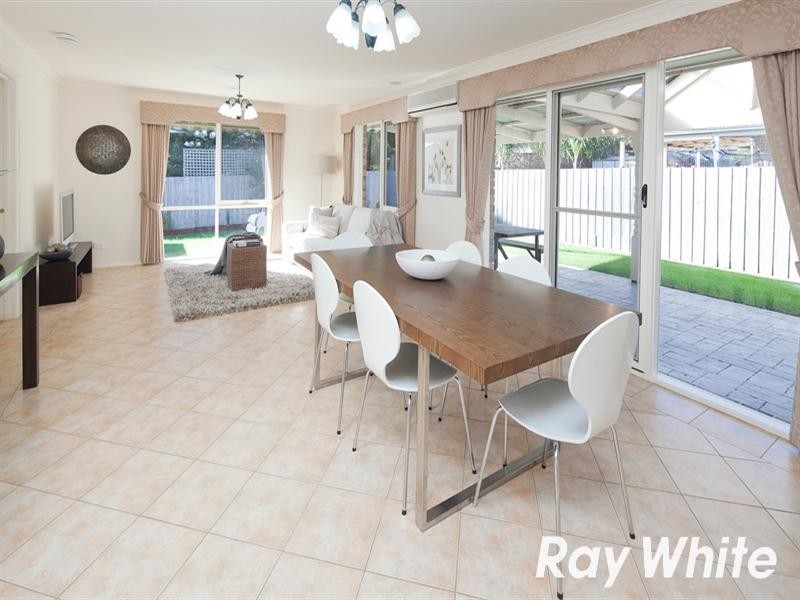 8 Carolyn Court, Langwarrin VIC 3910