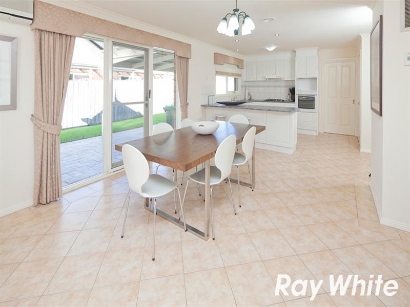 8 Carolyn Court, Langwarrin VIC 3910